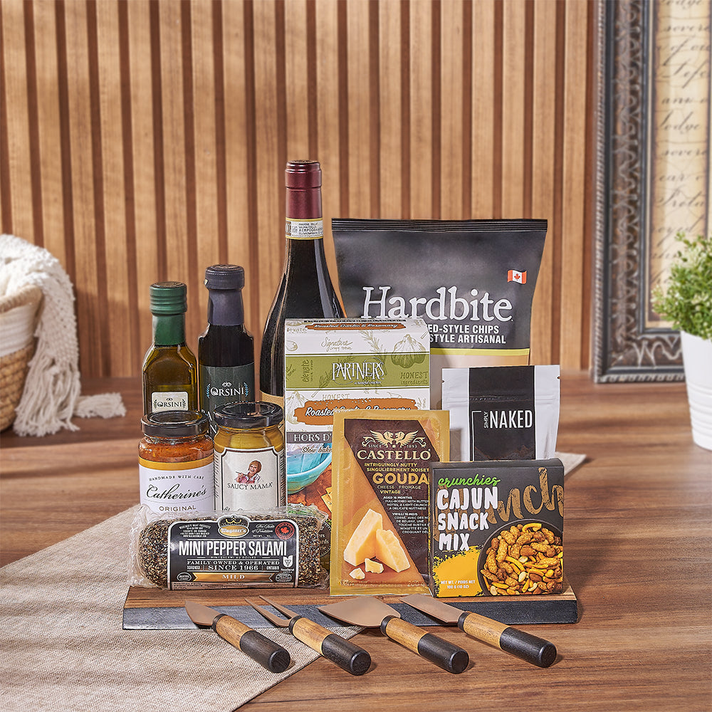 Wine Basket with Deluxe Snacks – how the gift is presented