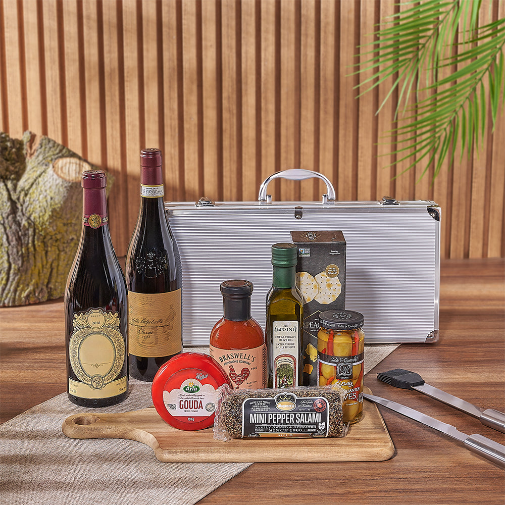 BBQ Wine Gift Basket with Utensils – how the gift is presented
