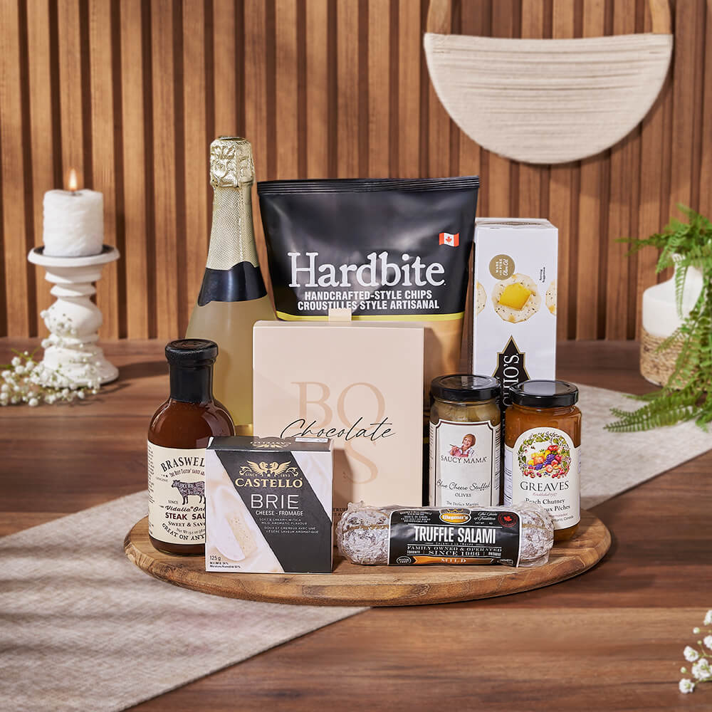 Sparkling Wine Basket with Teak Board – how the gift is presented