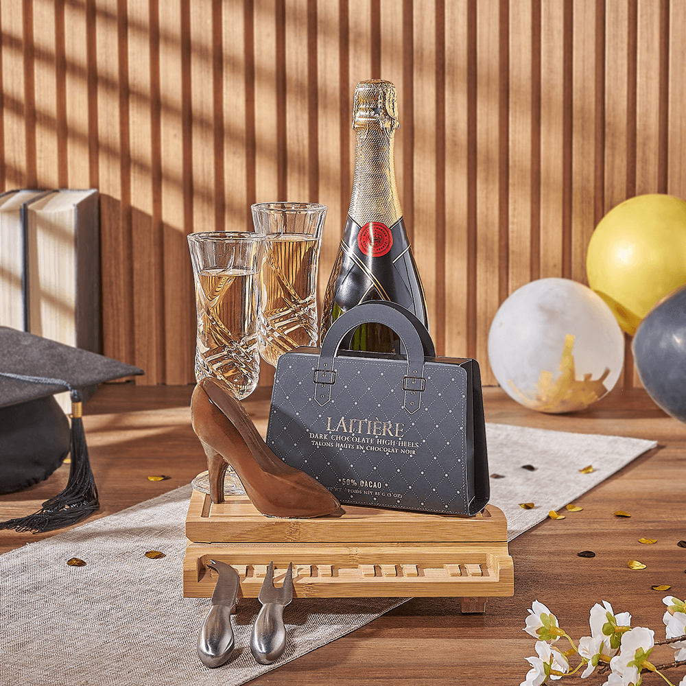 Grand Piano Bamboo Cheese Board and Sparkling Wine Gift Basket – how the gift is presented