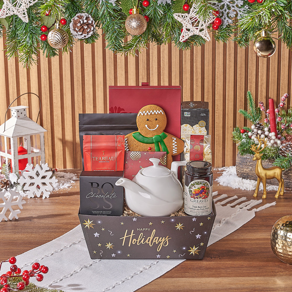 Holiday Ceramic Pot and Treats Basket – how the gift is presented