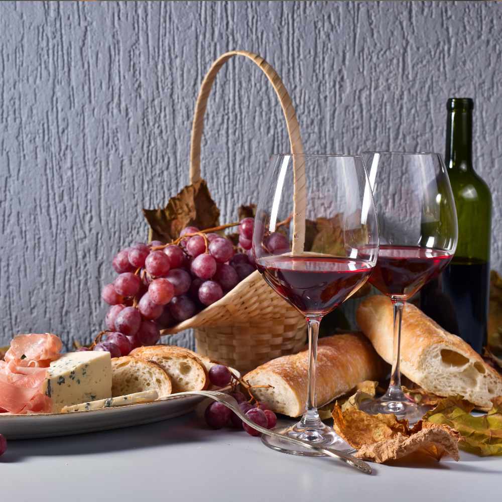America Gift Basket - Wines, Cheese, Meats, Fruit, Detroit Delivery America Gift Basket - Wines, Cheese, Meats, Fruit, Detroit Delivery