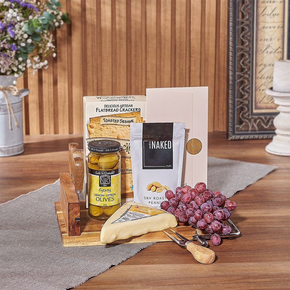 Gourmet Snack and Cheese Basket with Acacia Wood Board – how the gift is presented