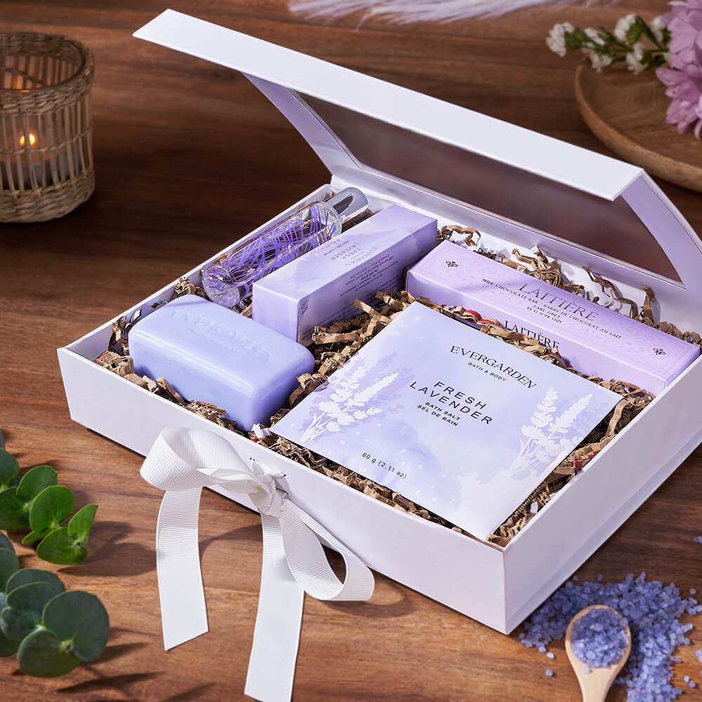 Lavender Spa Gift Box – how the gift is presented
