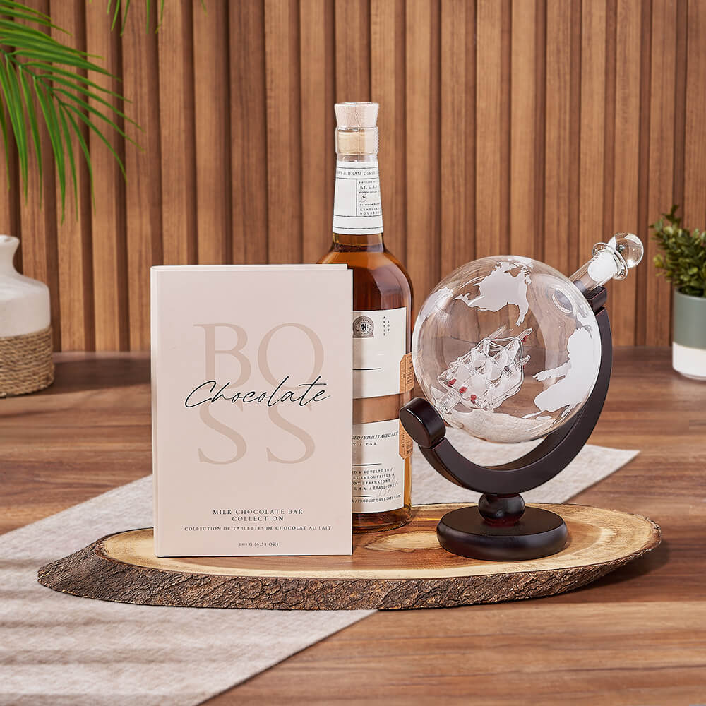 Globe Decanter and Liquor Gift Set – how the gift is presented