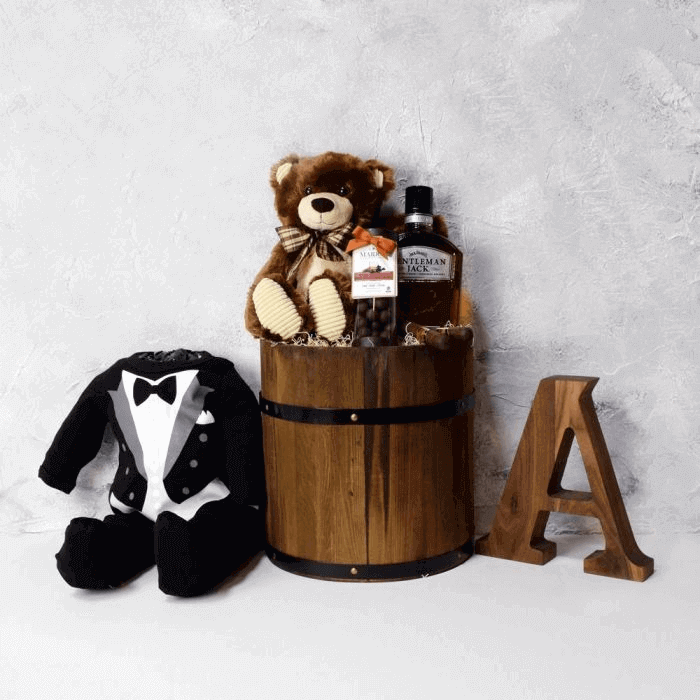 Baby Boy Keepsake Gift Basket, USA – how the gift is presented