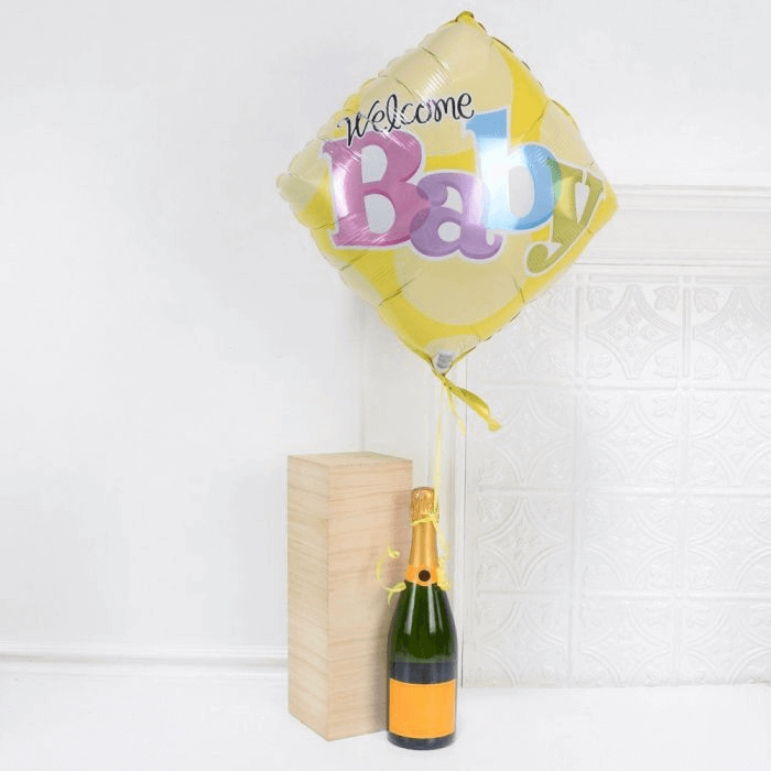 New Baby Champagne Wine Gift Box – how the gift is presented