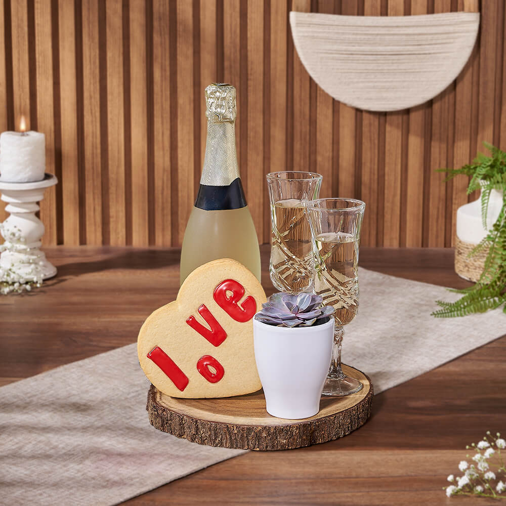 Sparkling Wine Basket with Succulent – how the gift is presented