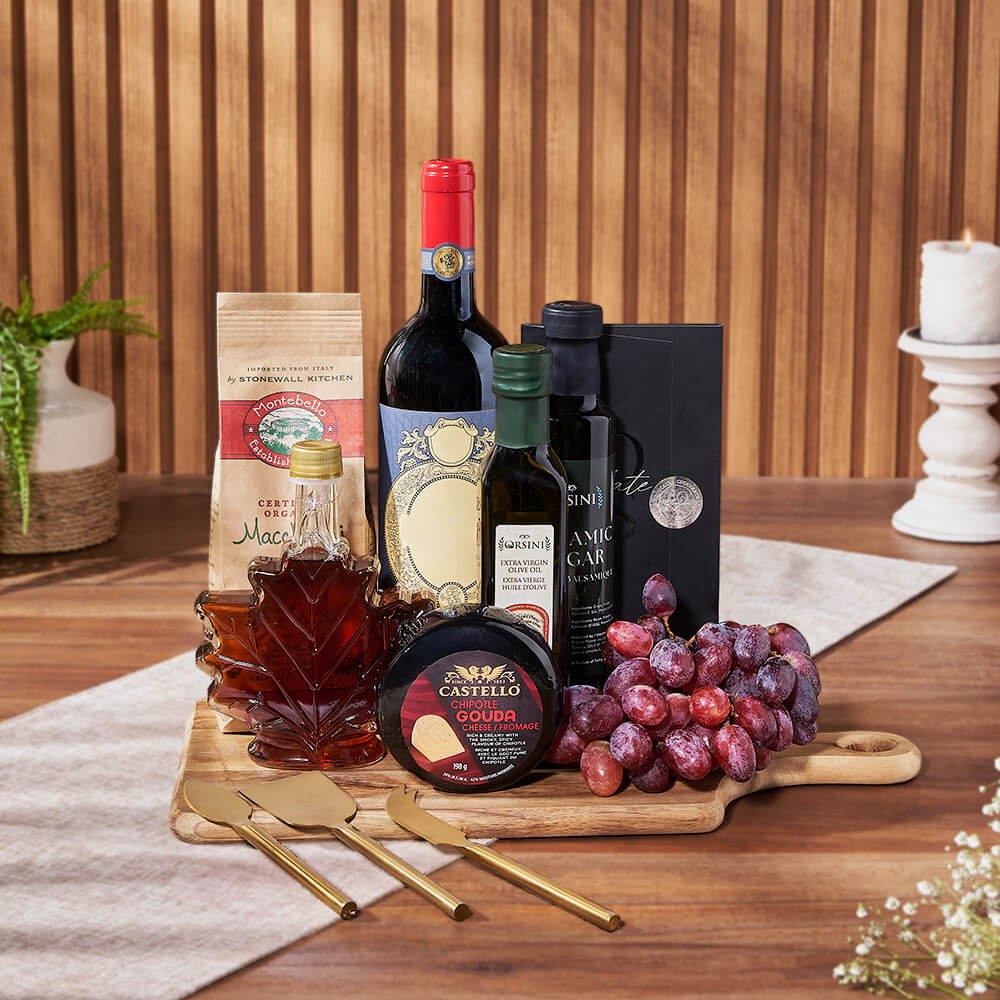 Gourmet Wine Gift Basket with Maple Syrup and Cheese Set – how the gift is presented