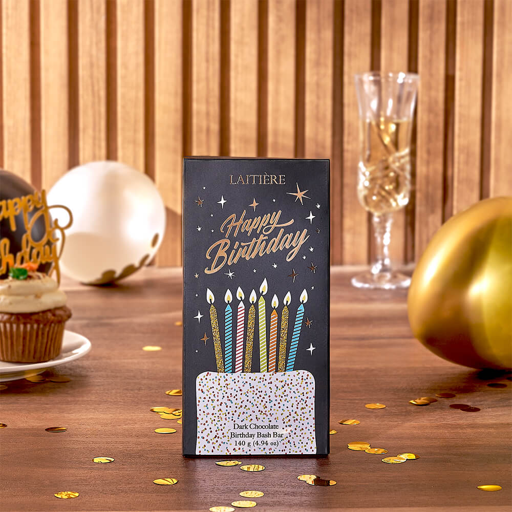 Birthday Liquor Gift Set with Laitière Dark Chocolate and Glasses – how the gift is presented