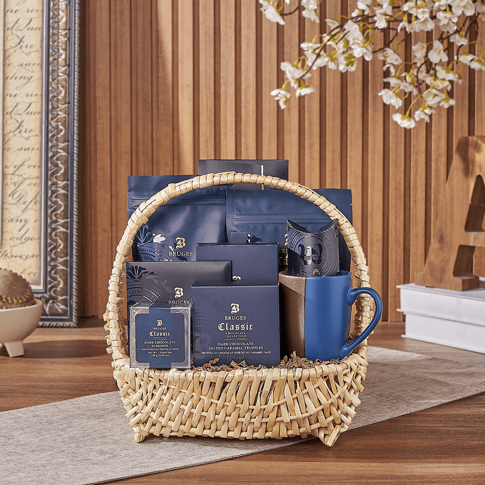 Halal Chocolate Basket with Mug – how the gift is presented
