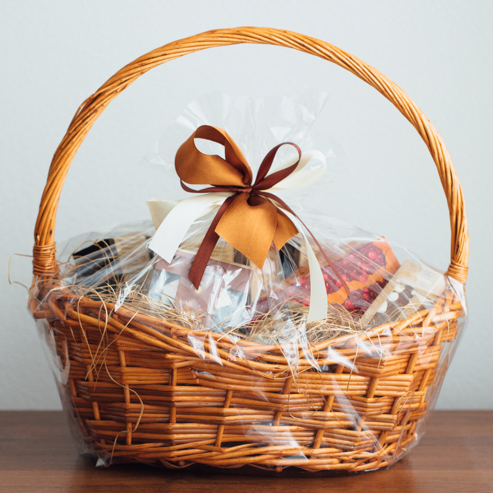 America Baskets - Wines, Chocolates, Gourmet Food, Cheese, Crackers, Meats, Illinois Gift Baskets Delivery.