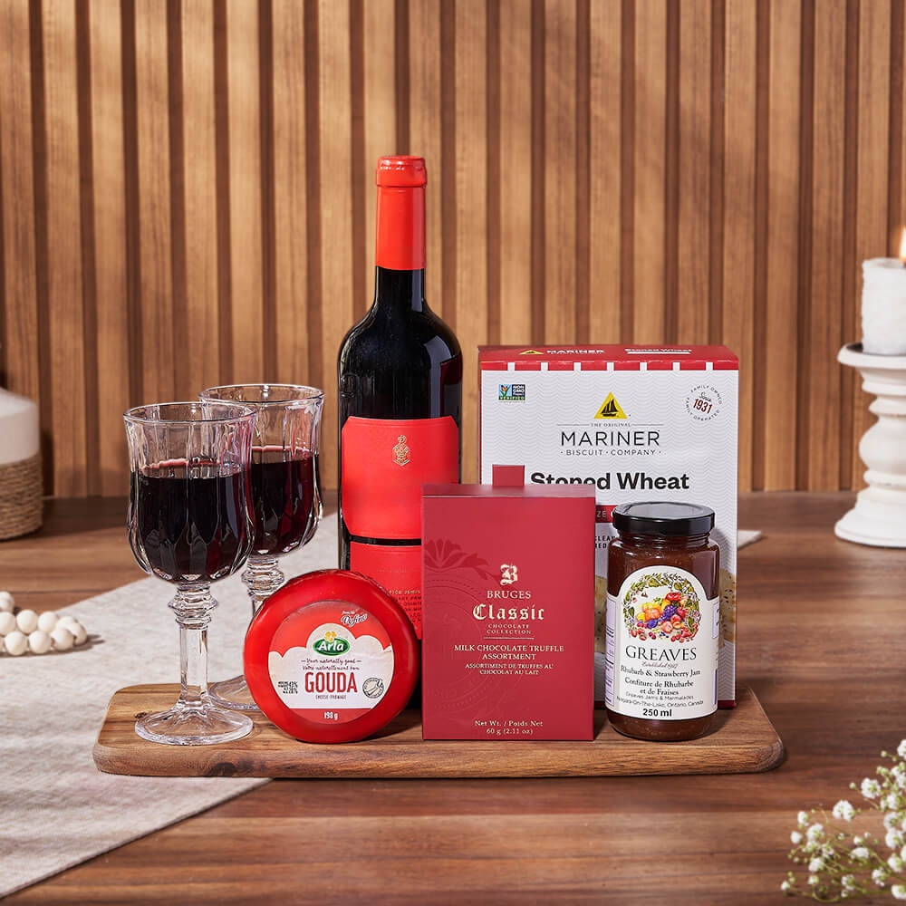 Wine Gift Basket with Artisan Crackers – how the gift is presented