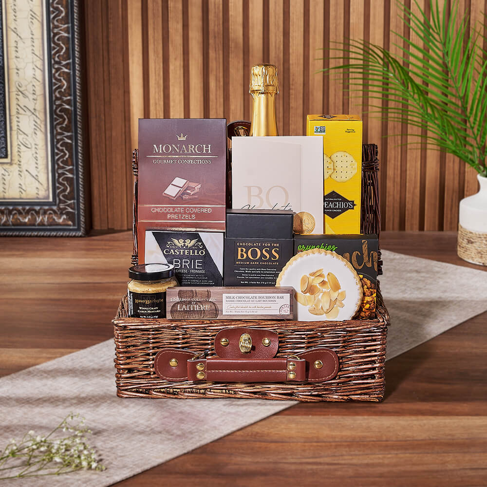 Sparkling Wine with Cheese and Treats – how the gift is presented