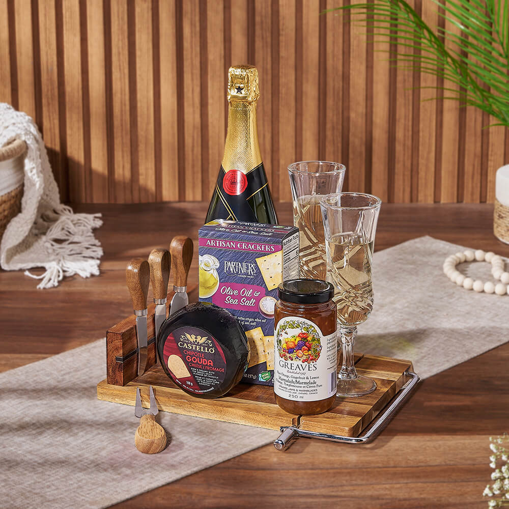 Sparkling Wine and Marmalade Gift Basket – how the gift is presented