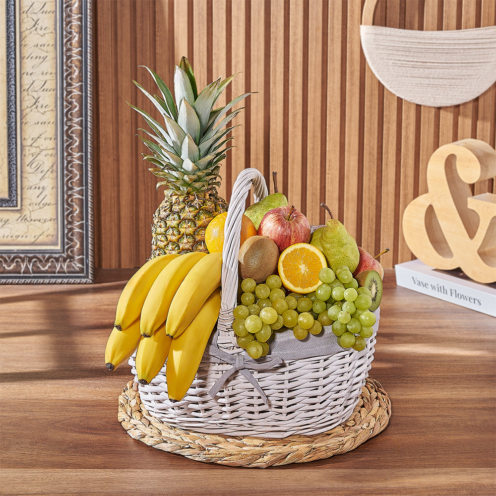 White Wicker Basket with Tropical Fruit – how the gift is presented